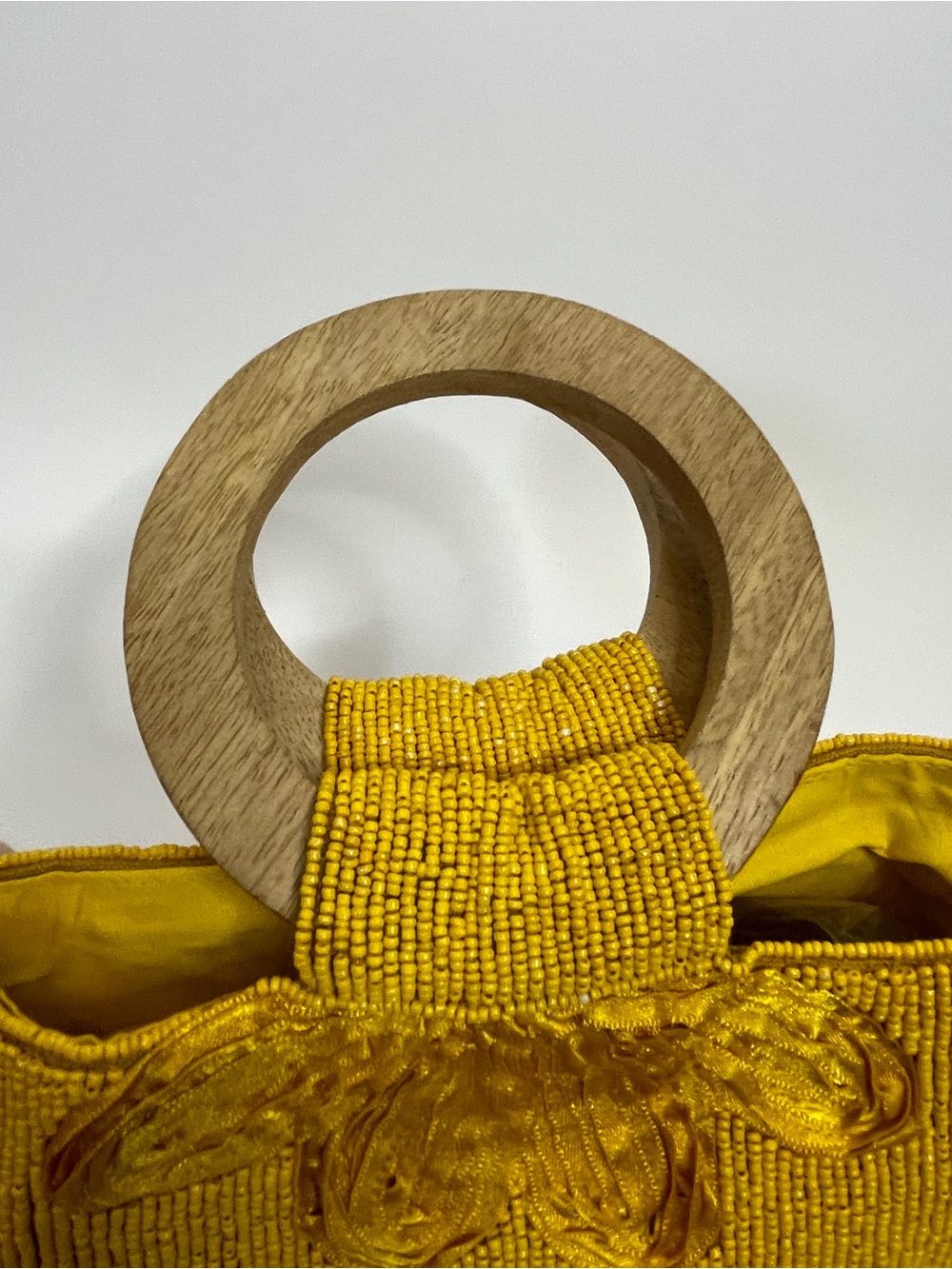 Lulu’s | Stay Chic Yellow Beaded Wooden Handle Bag - Picture 8 of 11